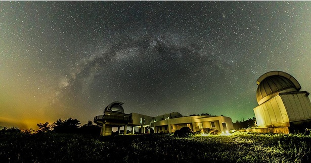 口径101cm望遠鏡を使ってさまざまな天体を観測できる「美星天文台」