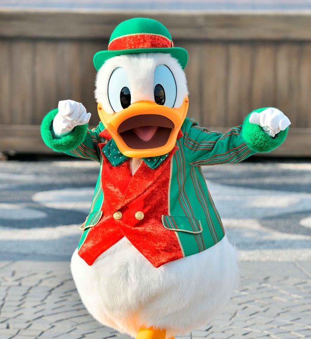 クリスマスシーズンがやってきた 東京ディズニーリゾートでクリスマスを楽しもう ウォーカープラス