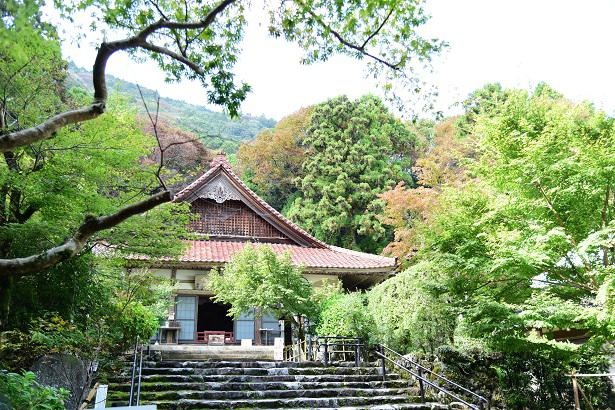 ご本尊に「十一面千手観音菩薩」を安置する、臨済宗妙心寺派の禅寺・鳴谷山 聖宝寺