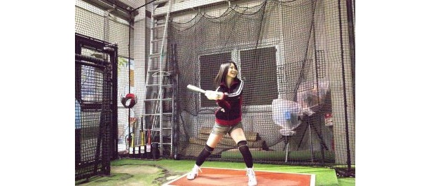 なかなかミートしないけど、何度も挑戦するもえもえ