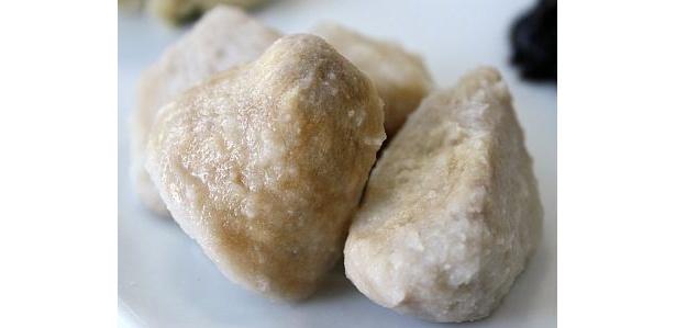 ｢惣菜スナック　里芋煮｣を湯で戻すと…見た目も味も煮物みたい