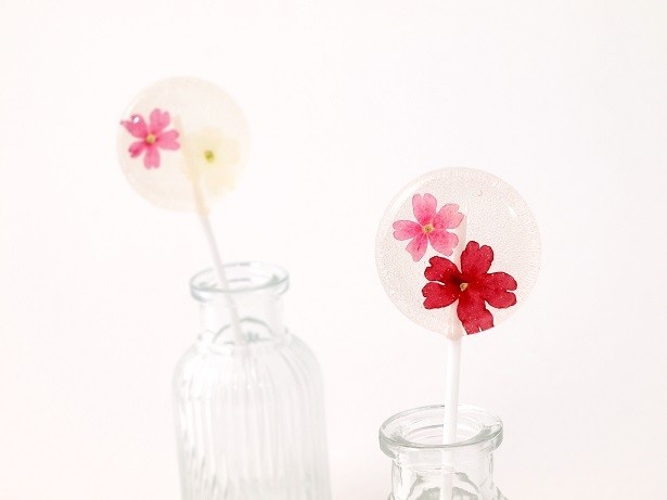 【写真を見る】“「edible」＝食べられる「flower」＝お花”で「エディブルフラワー」