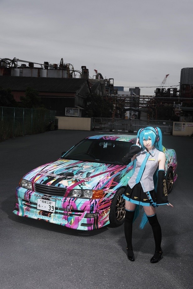 “痛車”とのコラボレーション撮影
