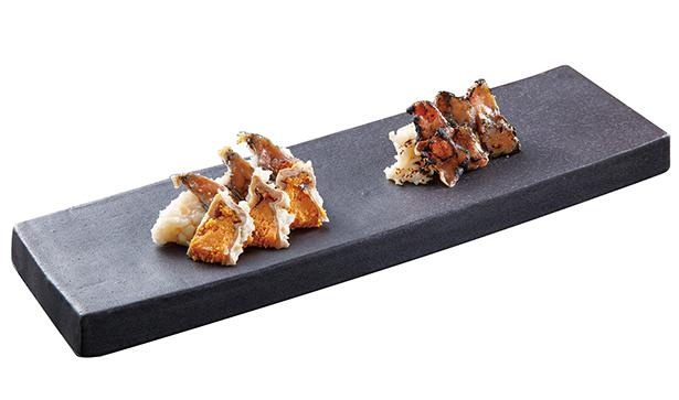 日本最古の鮨と言われる滋賀県名物「ふなずし」(2200円)。自家製で、チーズのようなあと味 / 住茂登
