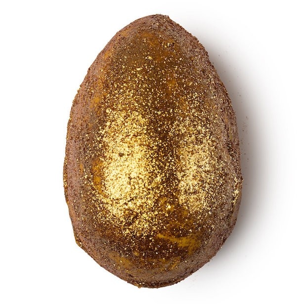 金色にキラキラ輝くイースターだけの特別なバスボム「ゴールデンエッグ」(780円/約100g)