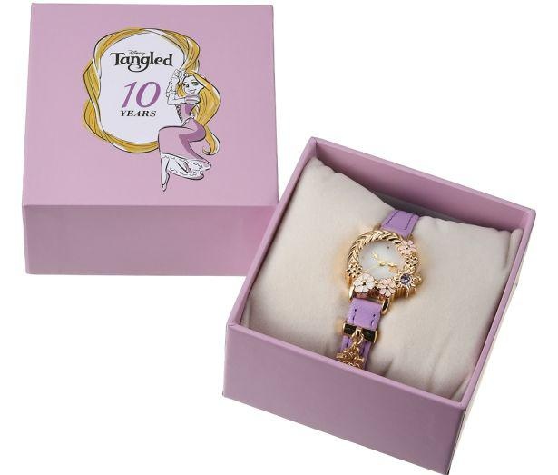 「Disney Tangled 10YEARS」ロゴがプリントされたボックス入り
