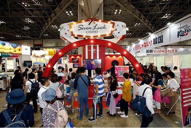 海外旅行気分を楽しめるブースも※写真は過去開催時の模様となります