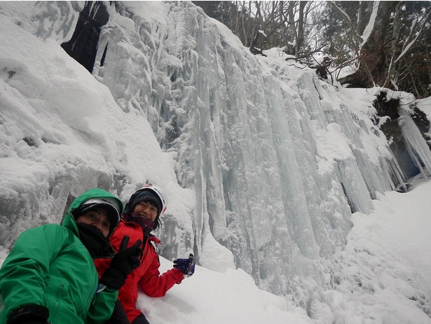 【写真】大迫力の氷瀑を訪れる「大峰アイスガーデン氷瀑トレッキング」