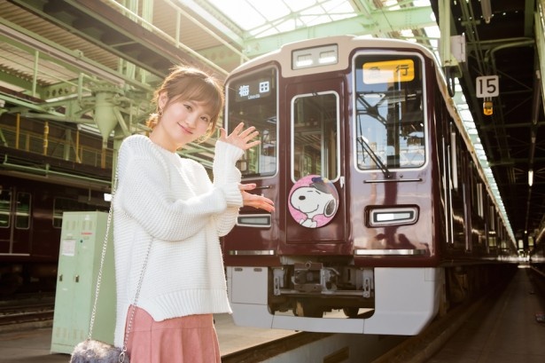 出会えたらラッキー 阪急電鉄からスヌーピーの装飾電車が登場 ウォーカープラス