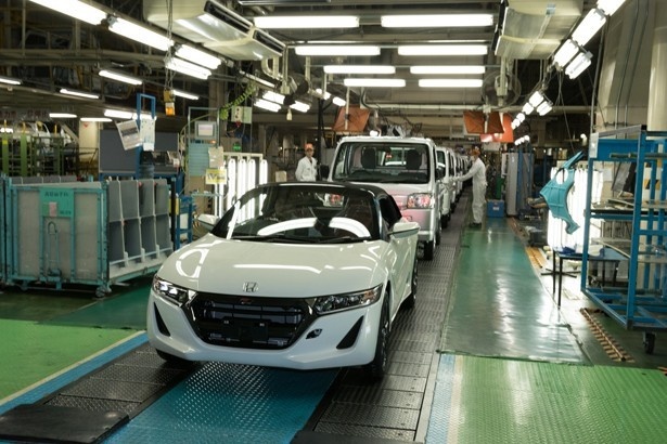 製造中のS660