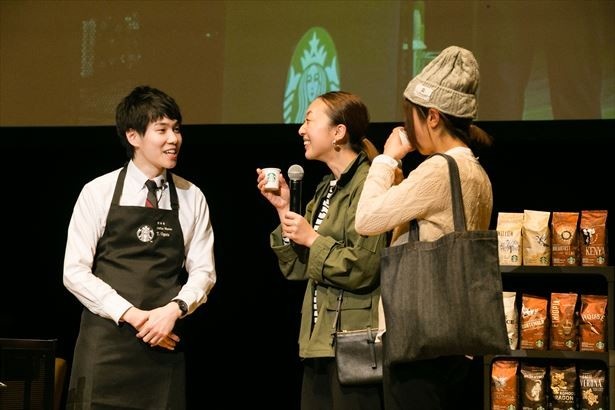 来店者のニーズに合った商品を軽快なトークで紹介