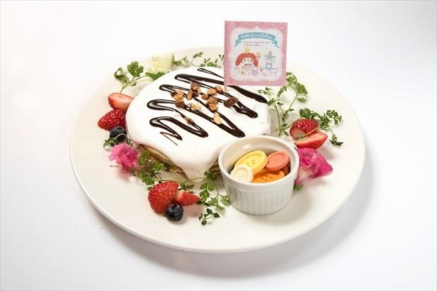 めろぉが集めたボタンとふわふわパンケーキ(1242円)