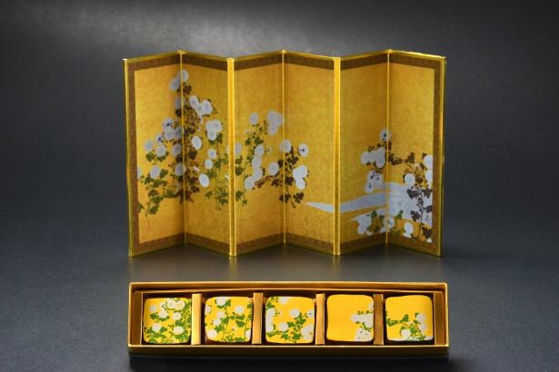 「Okada Museum Chocolate『光琳・菊』」(2801円)