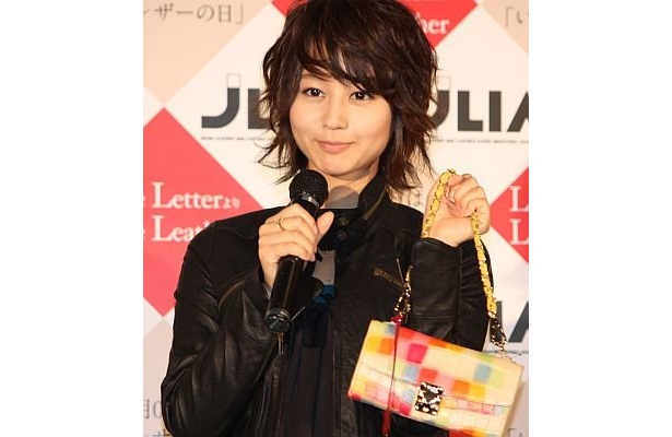 堀北さんはカラフルなタイプをチョイス