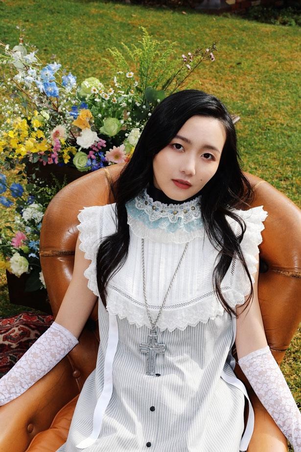 美しいロングヘアが特徴の山邊未夢