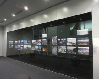 東日本大震災を振り返る、岩手県のもりおか歴史文化館で「被災地の今　－復興、道半ば－」が開催中