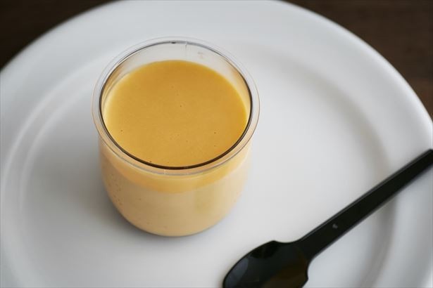 こだわりの御養卵をふんだんに使用した濃厚な「EGG PUDDING」(税抜420円)