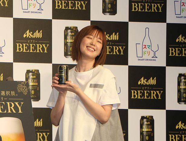 本田は「アサヒ ビアリー」について「すごく麦のいい香り」と話していた
