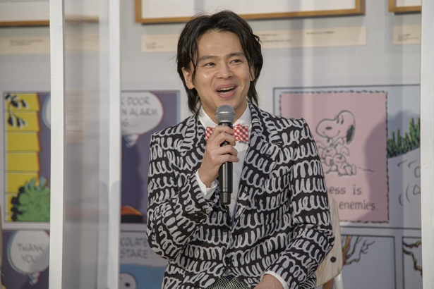 圧倒的な歌唱力と表現力で観客を魅了し続ける中川晃教が、スヌーピー役を続投