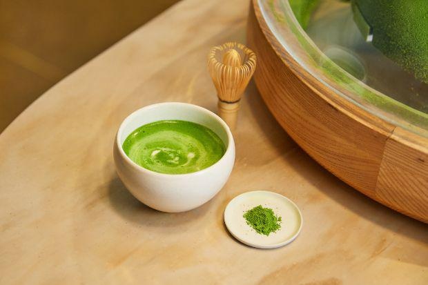 【写真】深みのある味わいが楽しめる「石臼抹茶 ティー ラテ」