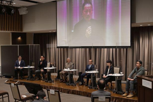 プログラム第1部「ふくしま未来100人会議 みんなで考える福島の未来」に出席したパネリストら
