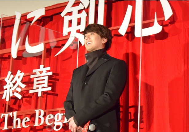 新田真剣佑も登場
