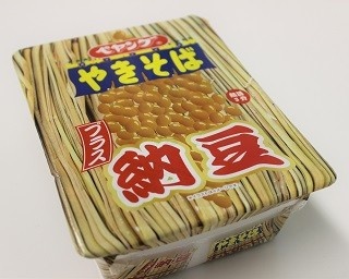 ぺヤンガーなら必食！公式の納豆ペヤングは自己流とココが違う！