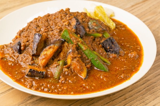 「もりやま屋」のキーマとなすのカレー。しっかりとした肉の味わいが楽しめる人気メニュー