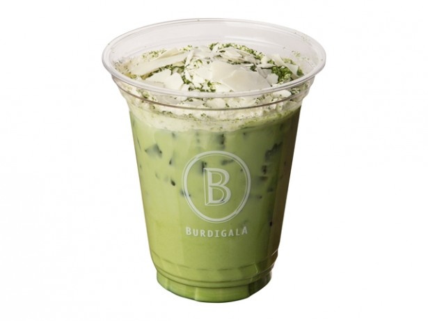 「BURDIGALA STAND」は、コーヒーをはじめ季節限定ドリンクなどの種類も豊富