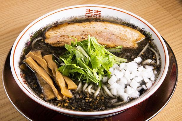 東京の煮干しラーメンの人気店｢煮干そば 流。｣が名店インスパイアの