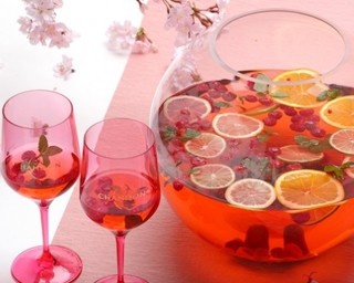 話題の“お花見シャンドン”が神戸の絶景カフェレストランで初開催！