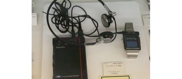 1982年に販売していたテレビウオッチは現代のワンセグ携帯のよう！