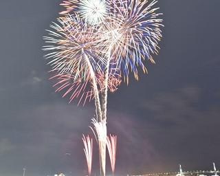 横浜開港祭でフィナーレの花火を全18区にて同時打ち上げ　コロナ禍収束と笑顔、感謝の想いを乗せ