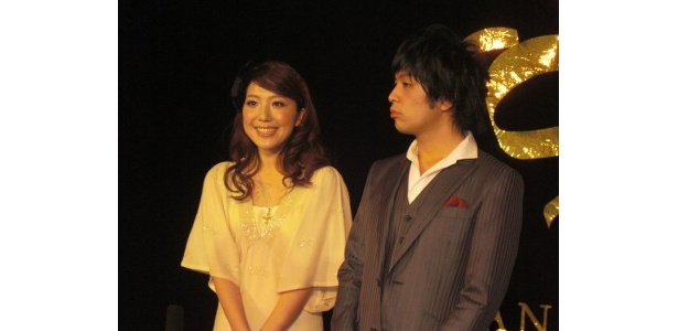 点灯式の様子はコチラ！クリスマスの思い出について語る平原さんと藤澤さん