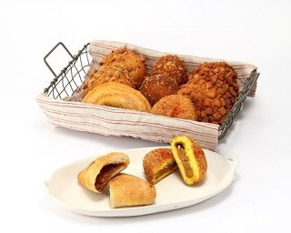 人気投票上位のカレーパンが大集合！セットになって発売！