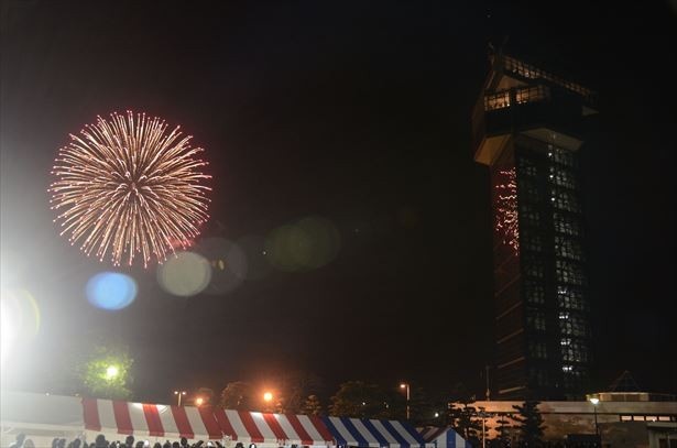 花火大会も実施。写真は昨年のもの