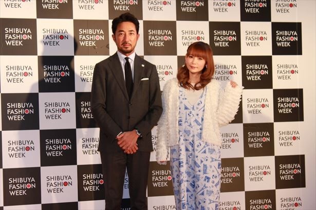 ナビゲーターと務める干場義雅(左)と、アンバサダーを務める中川翔子(右)