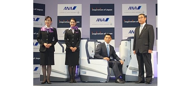 記者会見の様子