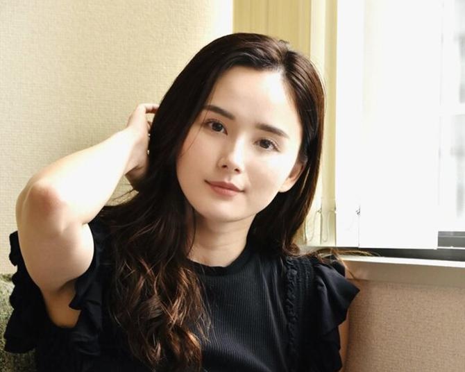 格闘技RIZINでもおなじみのくるみが、見納めのランジェリー姿を披露した1st写真集を発売！
