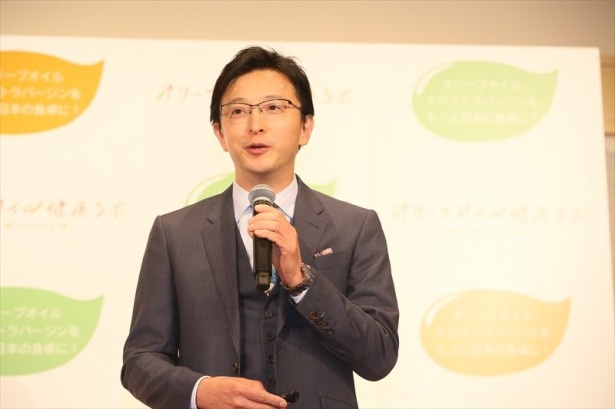 池谷敏郎先生(池谷医院 院長)は「血管の老化を防ぐエクストラバージンオリーブオイルの効果」について講演