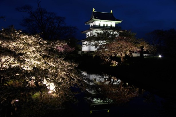ドライブコース編 松前城の桜 横綱 千代の富士の故郷を巡る花見旅 ウォーカープラス