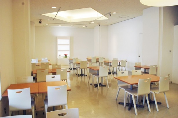 市民の憩いの場にもなっている横浜美術館併設の｢Café 小倉山｣