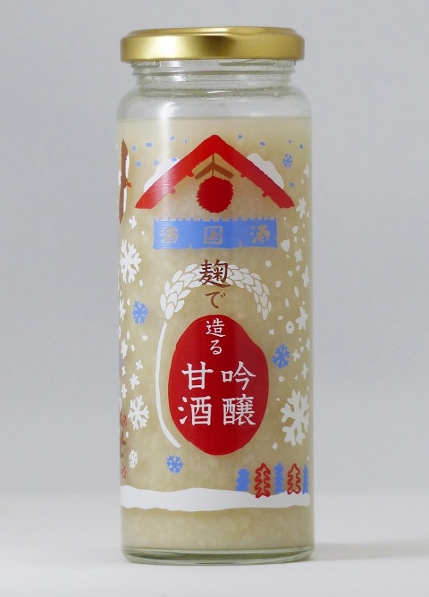 「麹で造る吟醸甘酒」。栄養価の高い麹で造られた蔵元限定販売で、砂糖を一切加えない、米本来の甘さを尊重した自然な味わいが特徴。