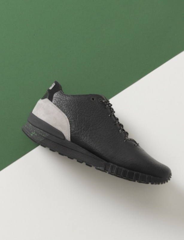 高い雄大な氷河の渓谷とそびえ立つ南アルプス山脈をイメージした「COLORADO EIGHTY-FIVE MT SAMSARA “South Pack”」(希望小売価格 税抜1万5000円)