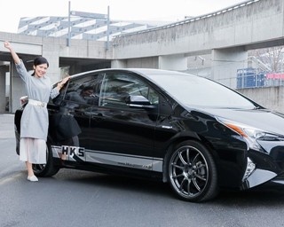 クルマの運転がラクで楽しくなる！プリウス用アクセサリーを試乗チェック