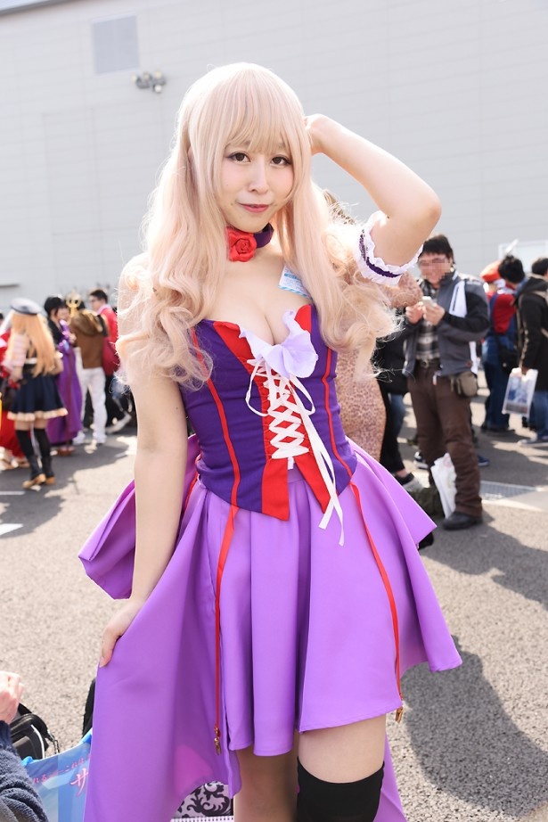 「マクロスF」のシェリル・ノームに扮する星月ともかさん