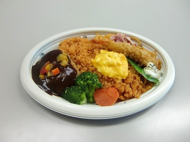 「彩り弁当 洋食プレート」(498円)