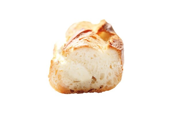 絞りたてのクリームがたっぷりの「ミルククリーム」/ベッカライ 徳多朗