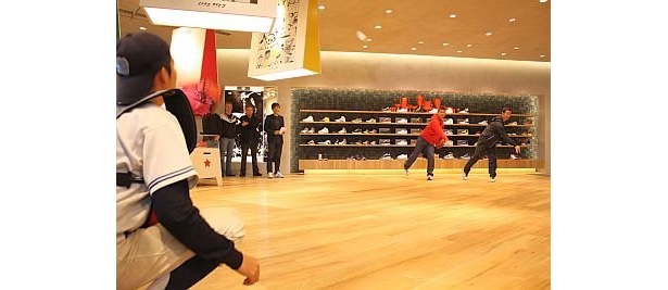 始球式のようす