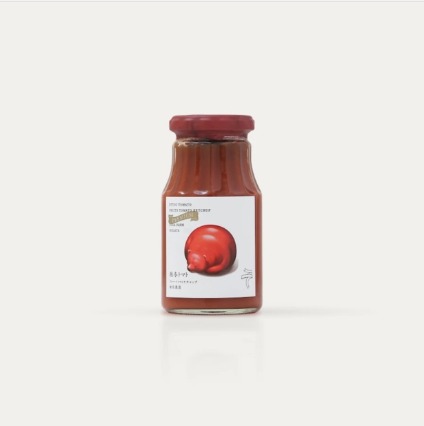ケチャップにするには贅沢な「越冬トマト」と、SOGA FARMで収穫したレギュラートマトをブレンドした「越冬フルーツトマトケチャップ」